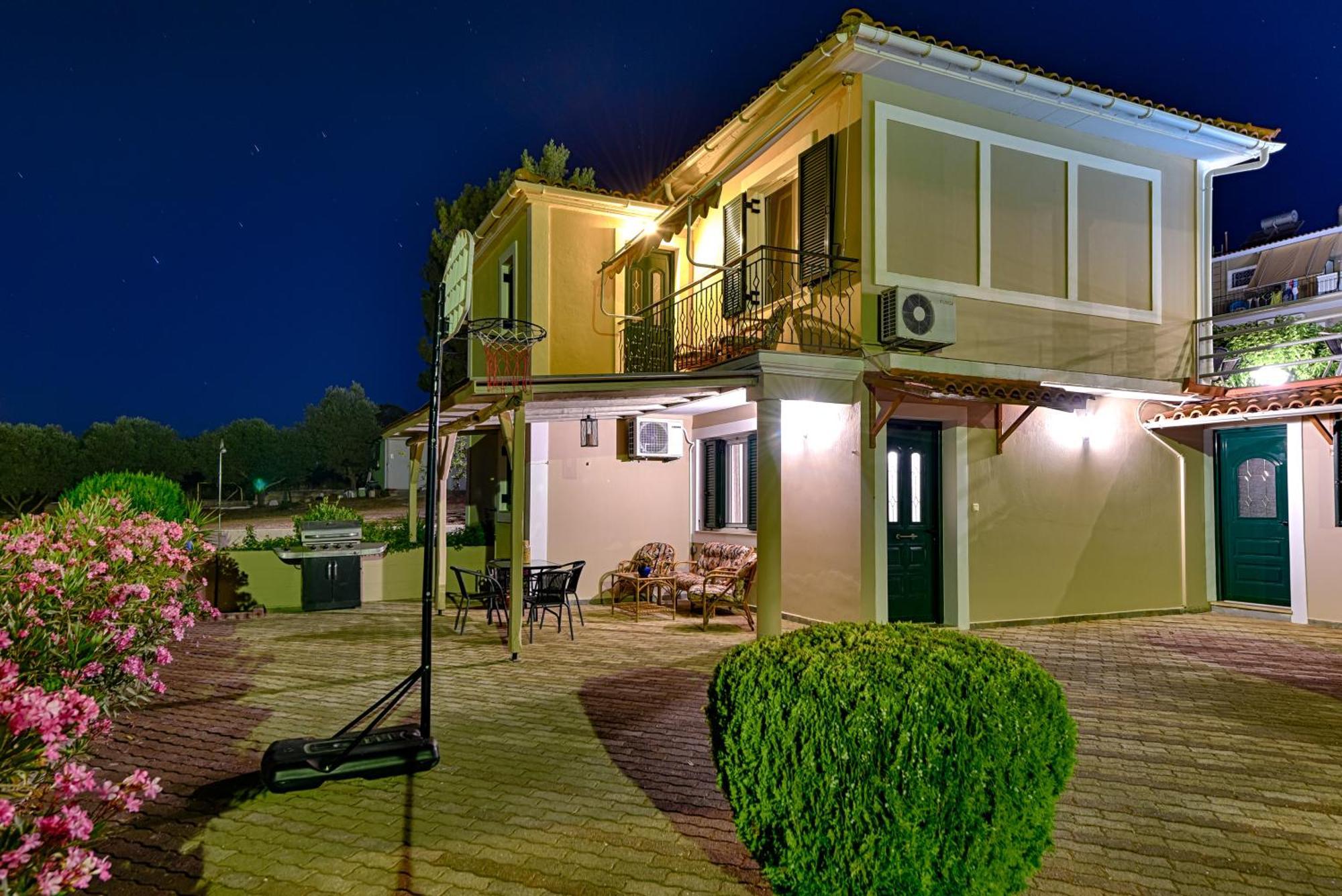 Hotel Ionis Troianata