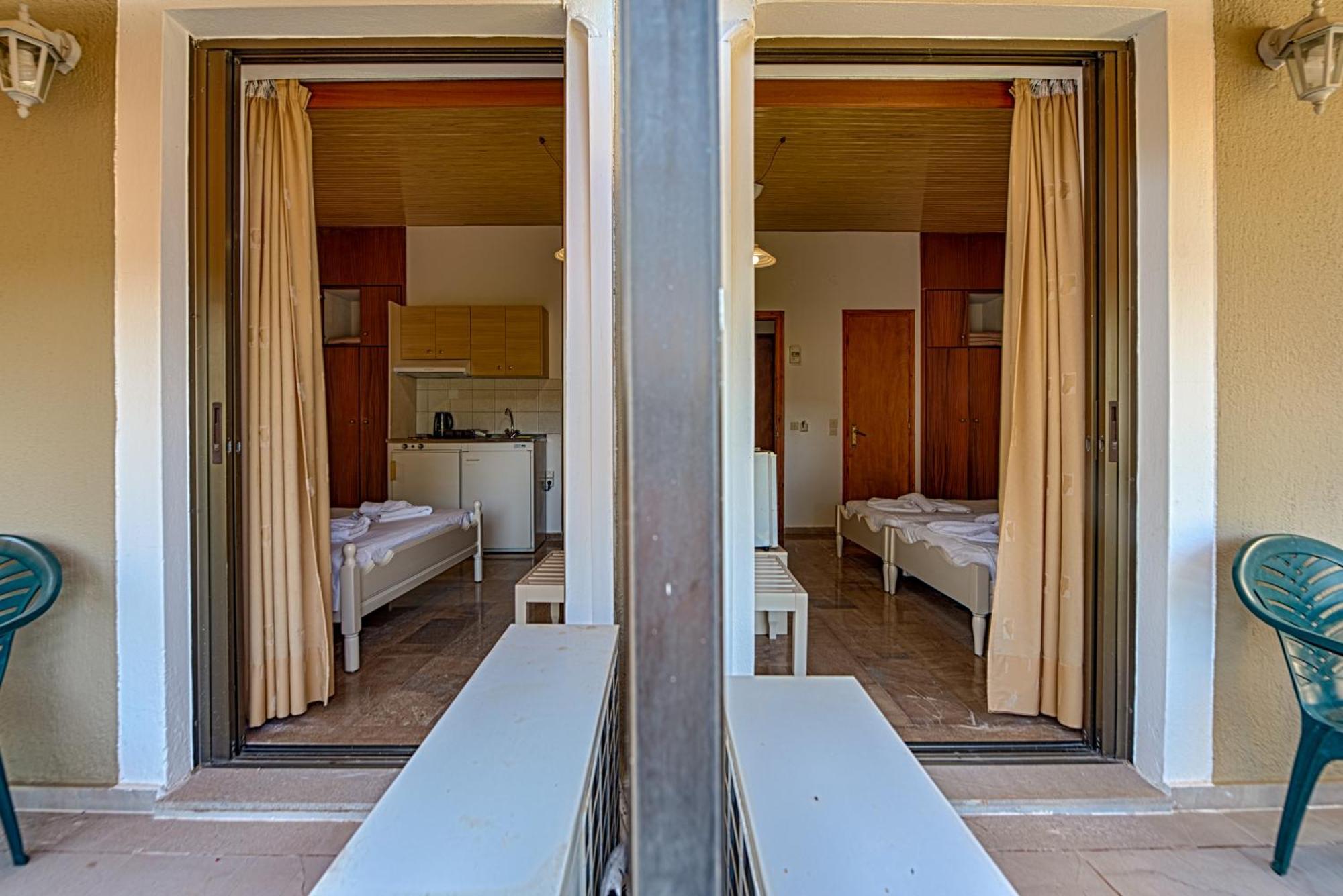 Otel Ionis